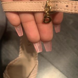 Guess wedge